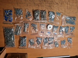 grosses Konvolut Schrauben Muttern Unterlegscheiben versch. Typen Längen Arten - Bild 1 von 11