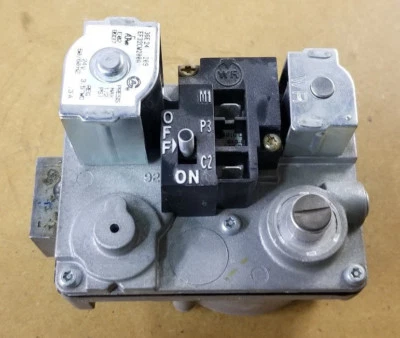 Válvula de gas para horno White-Rodgers EF32CW200A 36E24-209 Foto 1 de 4