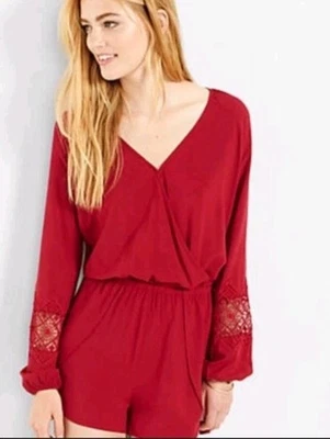 Express женщин маленький малиновый кружевной длинным рукавом Детский комбинезон с Ярлыками - Изображение 1 из 4