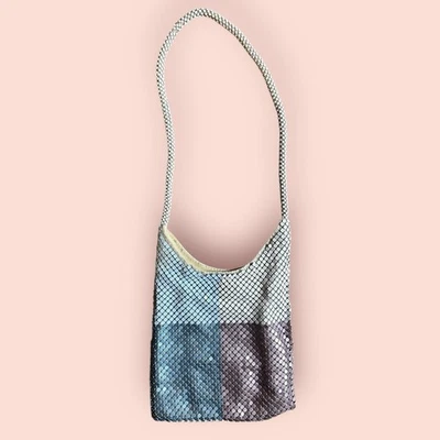 Bolso de Mano Pequeño Micro Hombro Malla Metálica De Colección Bloque de Color Pastel Metálico Foto 1 de 3