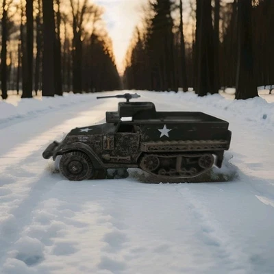 2005 Corgi Fighting Machines WWII M3 Half Track U.S. 1:72 - Image 1 of 4