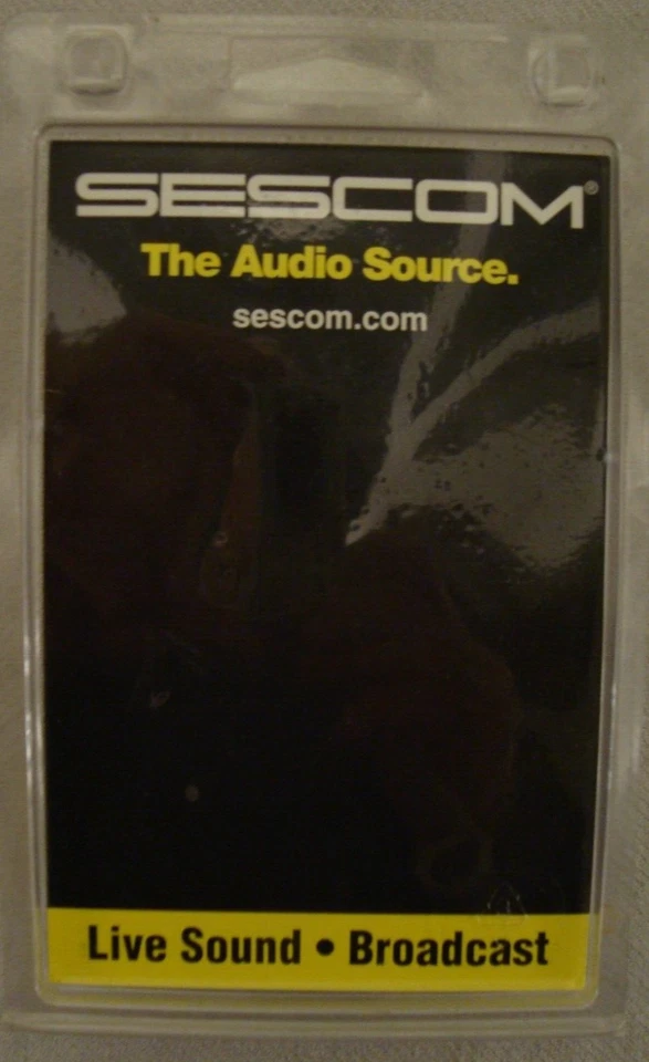 SESCOM IPHONE or SIMILAR - MIC - I RA TRRS to XLR Mic & 3.5mm Monitor Cable 1 Ft - Image 1 of 2