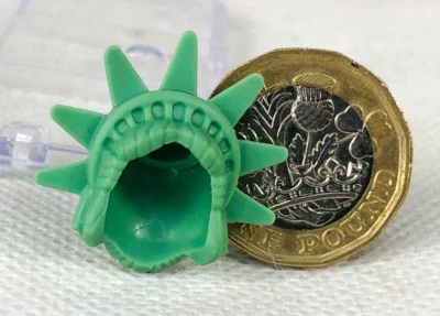 Lego Mann Minifigur Freiheitsstatue Helm Hut Original Action Mini Figur - Bild 1 von 3