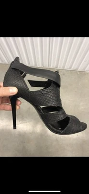 Tacones altos BCBG Max Azria - Negro - Talla 36/6B - ¡Nuevo! Foto 1 de 4