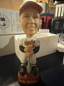 Brooks Robinson ￼Orioles Sam’s Limited Bobble Head With Certificate #1920 - Picture 1 of 11