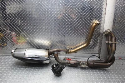 2007 TRIUMPH DAYTONA 675 EXHUAST MUFFLER & HEADERS - Image 1 of 4