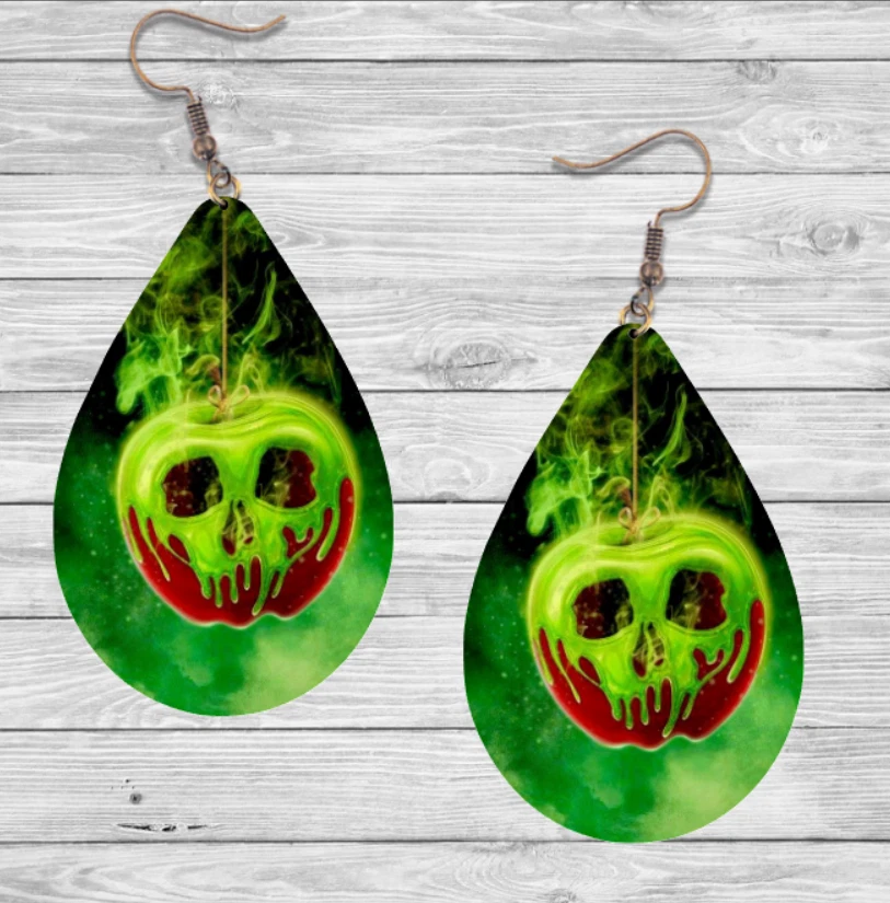 Pendientes lágrima de madera de manzana venenosa blanca como la nieve: hipoalergénicos Foto 1 de 1