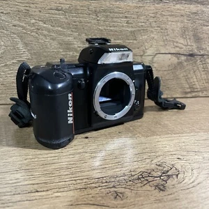 Nikon N4004 F401 F-401 35mm SLR film camera - Not Working. Batteries Stuck - Picture 1 of 8