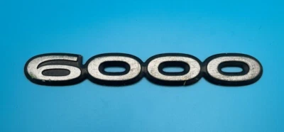 原始设备制造商 1985 - 91 庞蒂亚克 6000 Trunk 徽章徽章文字标志 GM 20345603 复古复古 — 第 1/4 张图片