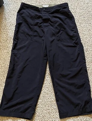 Calça cropped feminina Royal Robbins preta de náilon para caminhada ao ar livre - Tamanho 14 - Imagem 1 de 4