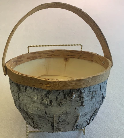 WHITE BIRCH BARK BASKET w HANDLE 5” X 9” NEARLY NEW Cover