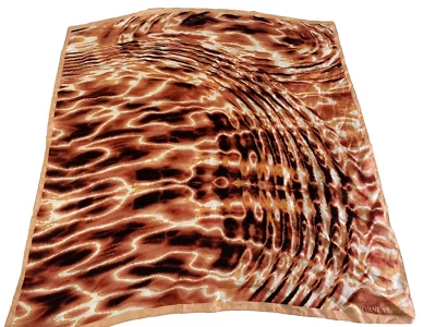 Cachecol de seda Ivanka Trump? Estampa de animal coral pêssego branco preto marrom 33 x 33 - Imagem 1 de 4