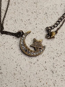 Disney Parks Peter Pan Off to Neverland Halskette Sterne Mond Schmuck bronzefarben - Bild 1 von 8