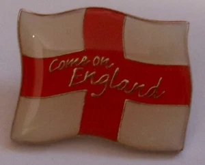 England Fußball Pin Anstecker mit Butterflyverschluss Flagge Come On EM WM FP12 - Bild 1 von 2