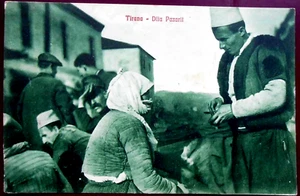 Albania - Tirana - Escena del día de compras, postal antigua de 1900, sello, a Italia - Imagen 1 de 2