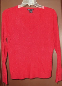 New York & Company Womans Junior Size M Red Long Sleeve V Neck Cable Sweater - Picture 1 of 4