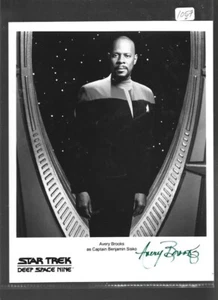 8 x 10 Avery Brooks Star Trek Deep Space Nine autographed photo - Picture 1 of 1