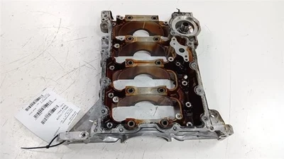 Tapa principal del cigüeñal del bloque del motor Buick Encore 2016 2017 2018 2019 Foto 1 de 4