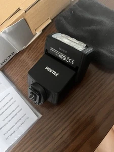 Pentax AF201FG Mini Flash - Picture 1 of 6