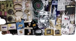 Riesiges Set mit 50+ Schmuckteilen & Teilen & versiegelt SIEHE BILDER ideal für Wiederverkäufer - Bild 1 von 1