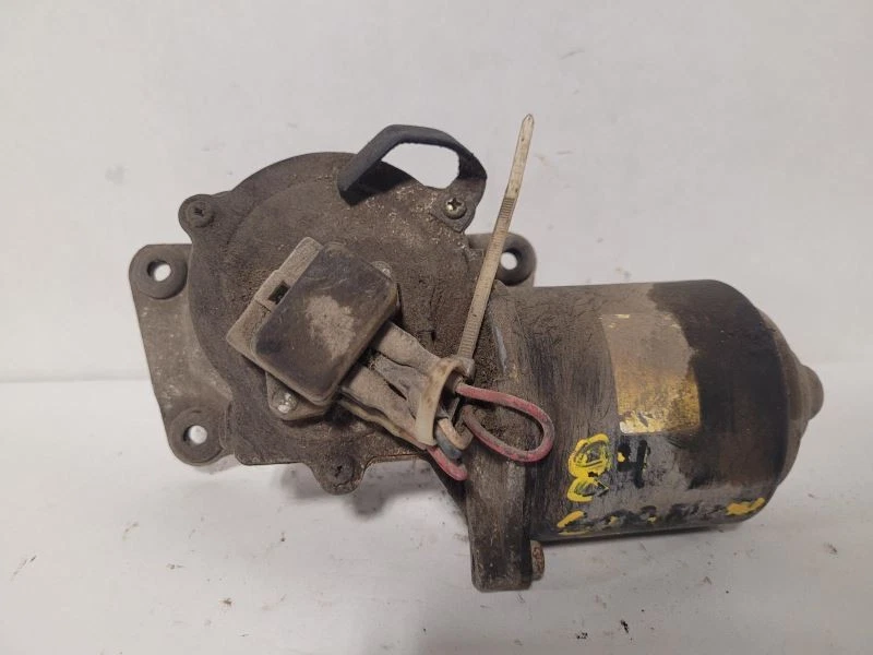 Windshield Wiper Motor Fits 82-86 STANZA 1595580 - Image 1 of 3