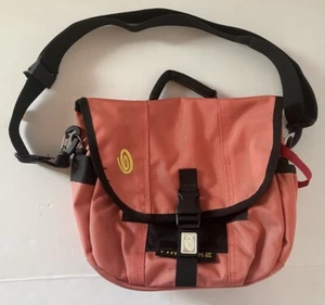 Timbuc2 Bag Travel Hiking Unisex Salmon/ Pink Cross Body Messenger Pockets EUC - Picture 1 of 8