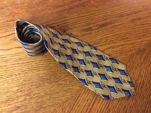 Corbata geométrica Louie Feraud para hombre dorada azul seda diamante Italia 84K2 - Imagen 1 de 3