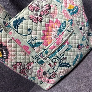 Petit sac à main femme fourre-tout vert Vera Bradley emblématique B6720 - Photo 1/6