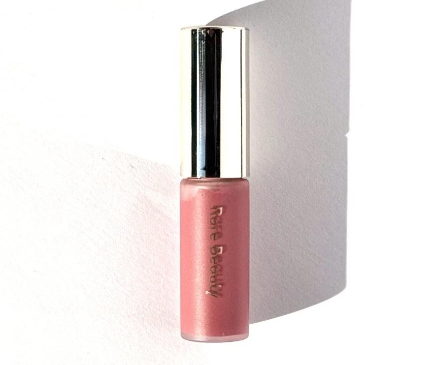 Rare Beauty Mini Soft Pinch Matte Liquid Blush Grace 1,4ml Mini - Bild 1 von 3