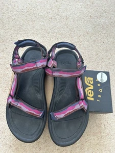 TEVA - WOMEN’S HURRICANE XLT2 SANDALS, EU 41 Worn Once - Picture 1 of 9