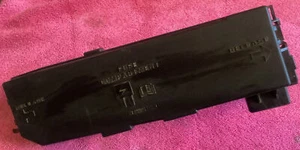 2010 FORD FOCUS 2.0L FUSE RELAY BOX TOP COVER UNDER HOOD OEM - Picture 1 of 2