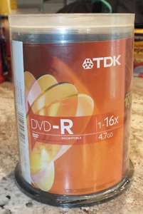 TDK DVD-R 4.7 GB Recordable Discs 100 Pack 1-16x BRAND NEW SEALED - Picture 1 of 2