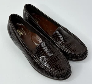 SAS Simplify Loafers Womens 8N Brown Patent Croc Pattern Tripad Comfort Shoes - Picture 1 of 13