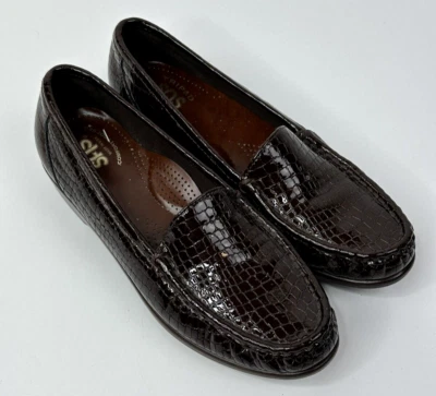 SAS Simplify Mocasines Mujer 8N Marrón Charol Patrón Cocodrilo Trípad Zapatos Confort Foto 1 de 4