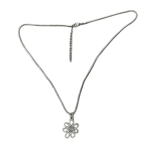 Geometric Flower Niche Necklet Vintage Hollow Sweater Chain Valentines Day Gift - Picture 1 of 7
