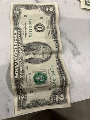 1995 2 Dollar Bill F SERIES 6 RARE SERIAL # F 12054357 B - Image 1 of 4