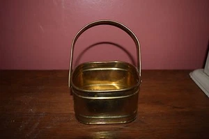 CESTA PEQUEÑA VINTAGE DE LATÓN MACIZO HECHA A MANO-HECHA EN LA INDIA - Imagen 1 de 2