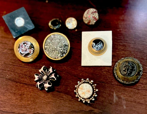 Antique Button Lot * Beautiful Old Buttons* Drum, Glass In Metal, Pastes & More! Cover