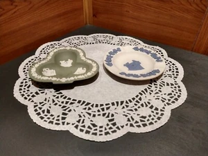 2 PIECES WEDGWOOD JASPERWARE POTTERY 1 TRINKET DISH / 1 ASHTRAY - Picture 1 of 8