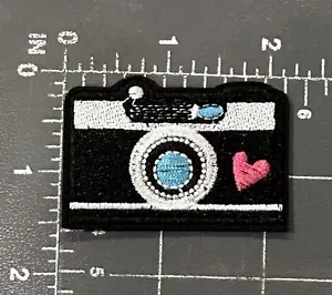 Vintage Old Fashioned Camera Photography Photos Pictures Applique Badge Patch - Picture 1 of 3