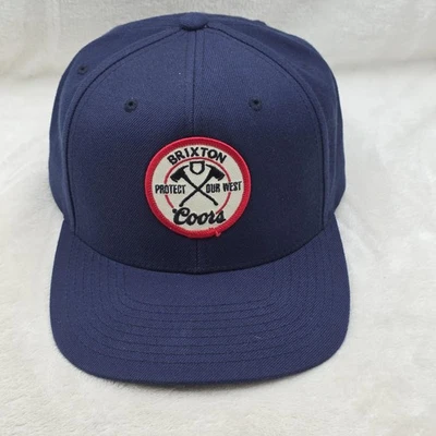Gorra Brixton Coors Protect Our West para hombre espalda a presión azul marino bomberos salvajes Foto 1 de 4