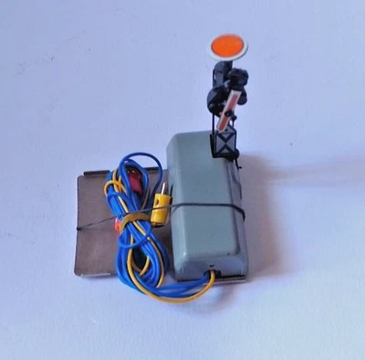 MÄRKLIN MARKLIN H0 :    1    SEMAFORO  7038 - Immagine 1 di 3