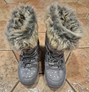 MÄDCHEN GRAUE STERNE WASSERABWEISENDE SCHNEESTIEFEL VON NEXT - 2 - Bild 1 von 7