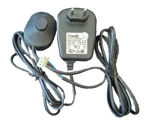 Comelit Adapter Mod:V2012T/BC 230V 50Hz Stecker (1004) - Afbeelding 1 van 1