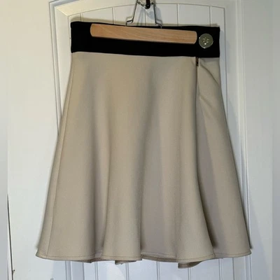 Minifalda patinadora Tara Jarmon tostada talla 38 (6) Foto 1 de 4