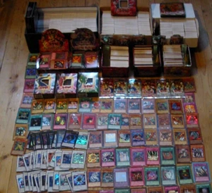 Sammlung 100 Yu-Gi-OH Karten + viele  Rare /Super Rare /Secret/ Ultra/Holo🤗🤗 - Bild 1 von 1