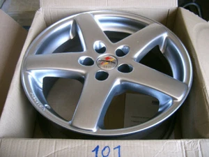 1Stk. Fondmetal 5800 Felge 7x16 5x100 Et28 Silber NEU!! Nr. 101 - Imagen 1 de 2