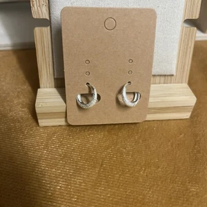 Small Pair Of Frosted Hoop Earrings With Silver 925 Needles  - Picture 1 of 2