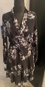 JADICTED Luxus Seiden Wickel Kleid Gr. S Aktuell !!! Neupreis 399,- € - Bild 1 von 9