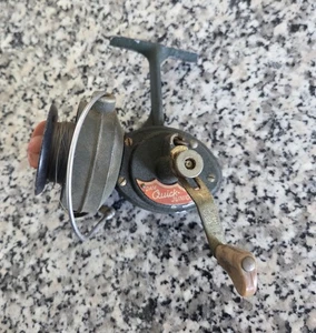 VINTAGE DAM QUICK JUNIOR  SPINNING FISHING REEL - GERMANY - Picture 1 of 8